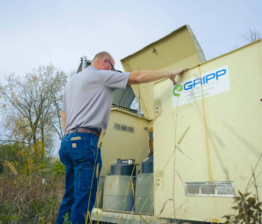 Gripp employee checking product setup