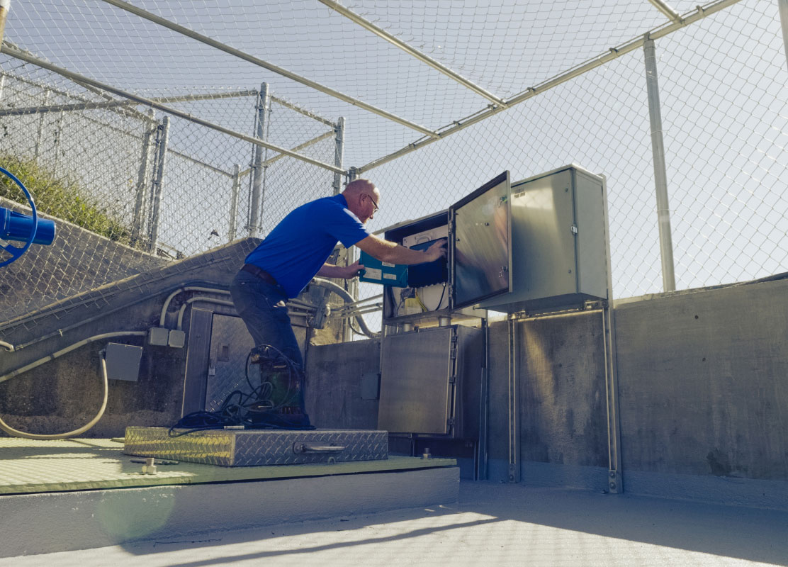 Gripp employee working at plant